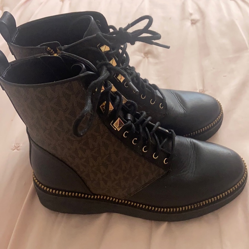Michael Korea boots
